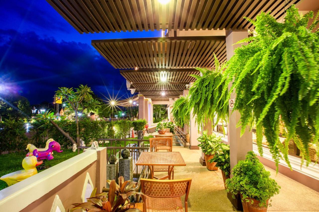 Phanomrungpuri Hotel Buriram Nang Rong Экстерьер фото